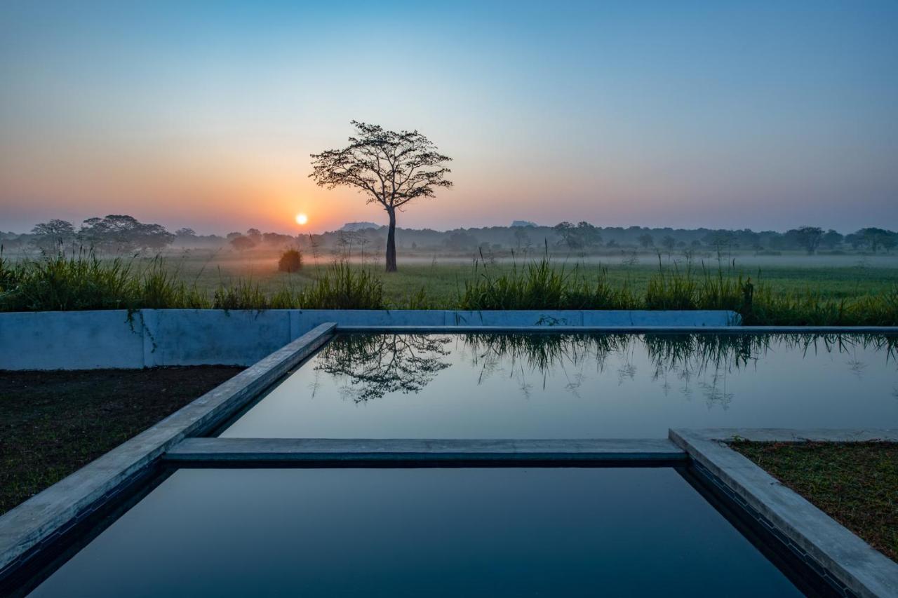 Hotel Ceylon Breeze Sigiriya Esterno foto